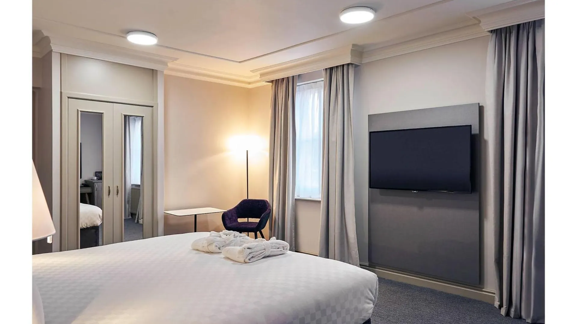 Exeter Rougemont Station Experience By Palette Resorts Hotel